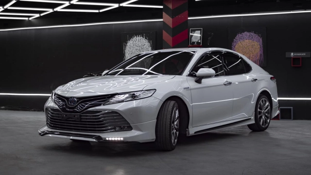 TOYOTA CAMRY [ AXVH70 ]? МЕЧТА ЛЮБОГО ПАРНЯ?