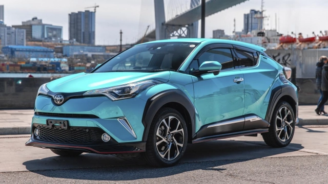 TOYOTA C-HR [NGX50] САМЫЙ СТИЛЬНЫЙ КРОССОВЕР