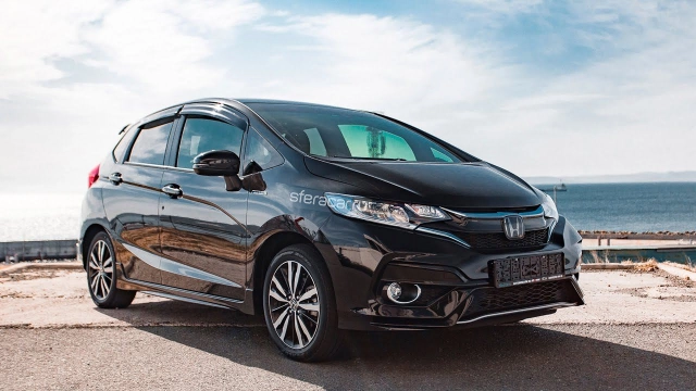 HONDA FIT [1.5 HYBRID L PACKAGE] МАЛЕНЬКИЙ, ДА УДАЛЕНЬКИЙ