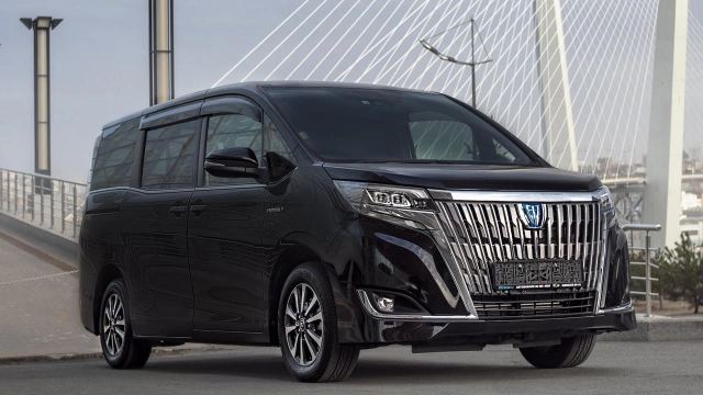 STYLE TOYOTA ОТ ESQUIRE ГИБРИДНЫЙ РЫЦАРЬ РЕСТАЙЛИНГ