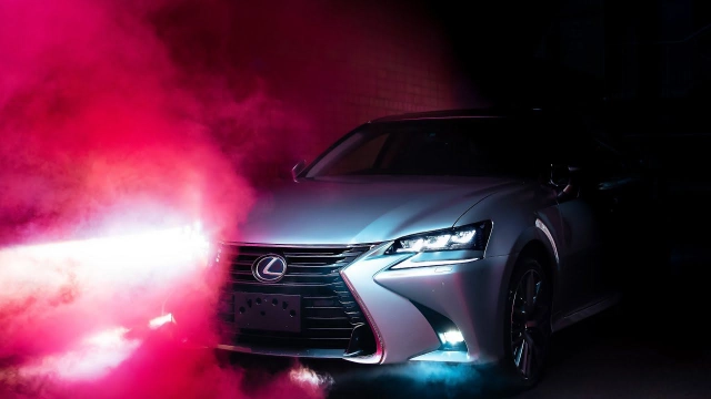 LEXUS GS300H ДИЗАЙН, ОПЕРЕДИВШИЙ ВСЕХ