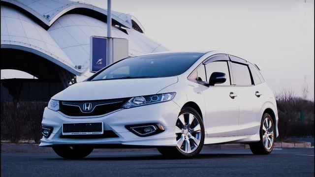 STYLE ОТ HONDA JADE САМЫЙ КРАСИВЫЙ УНИВЕРСАЛ