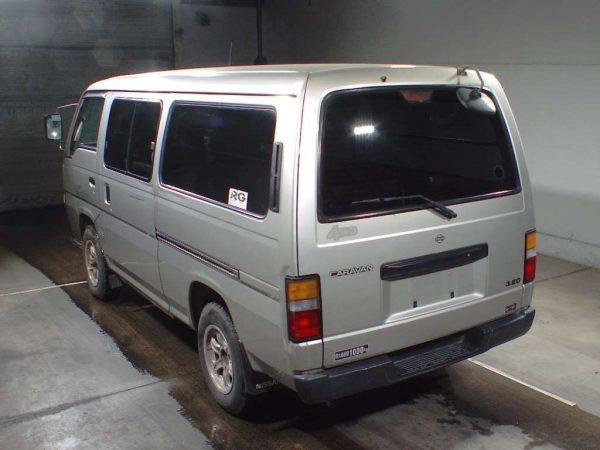 Nissan Caravan 24