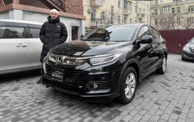 Купленный Honda Vezel RU2